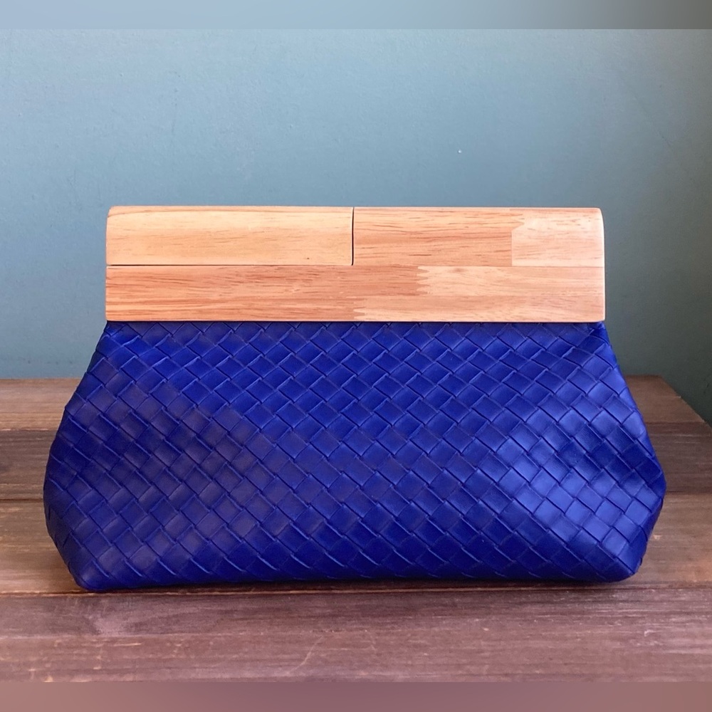 Shiraleah Frankie Woven Vegan Leather Bag - Picture 8 of 8